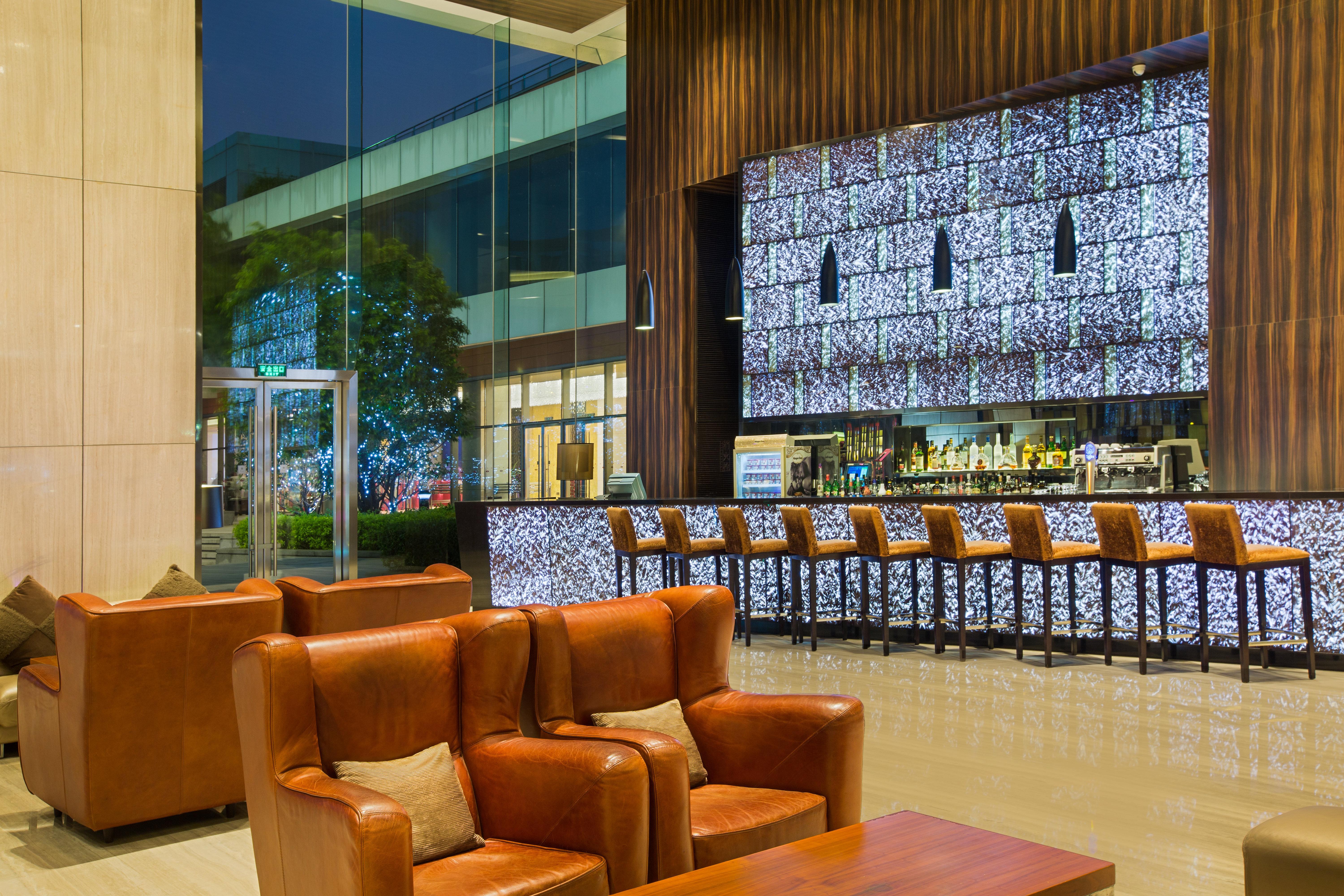 Crowne Plaza Guangzhou Huadu By Ihg - Free Shuttle Bus Between Hotel To Exhibition Center During Canton Fair Zewnętrze zdjęcie
