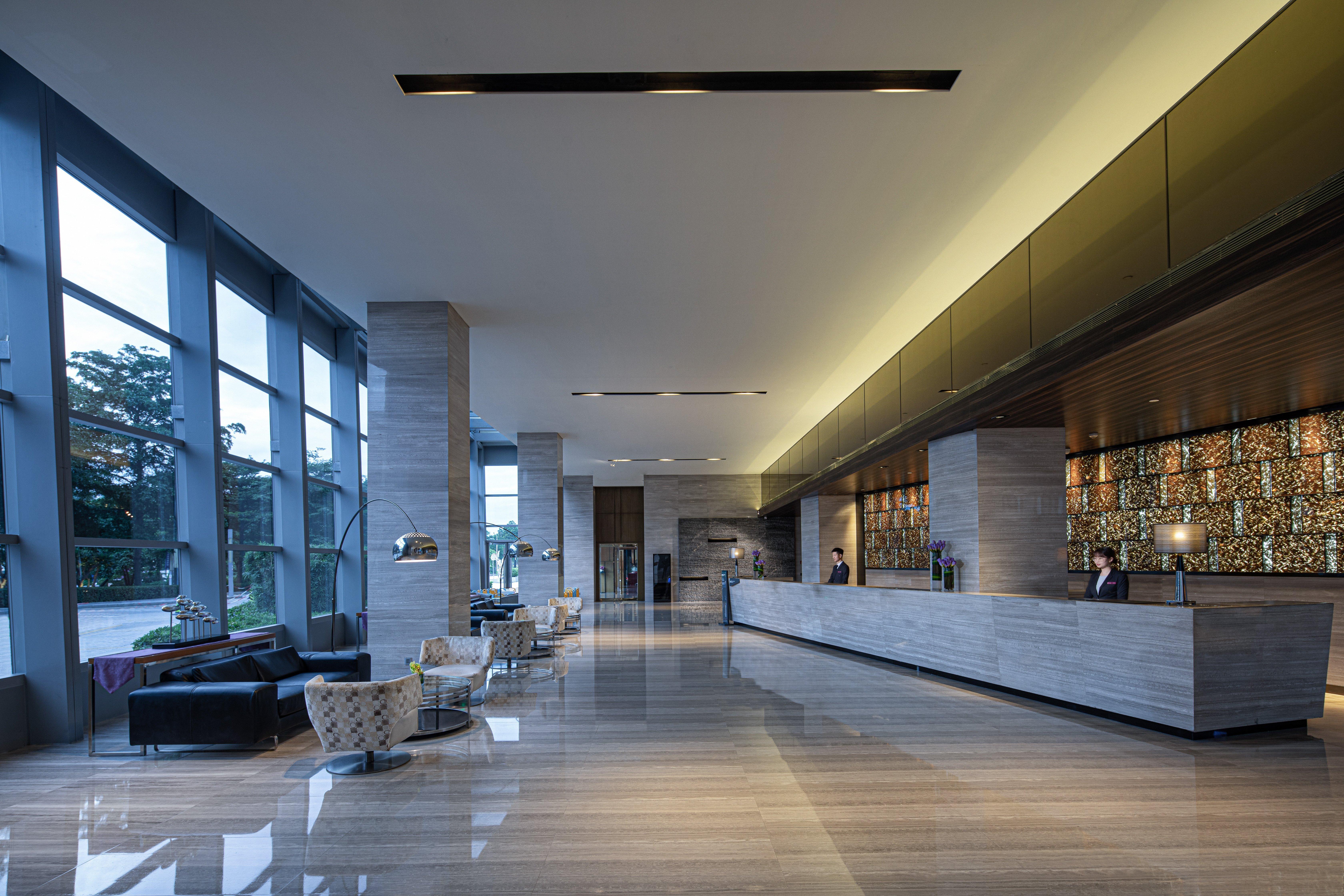 Crowne Plaza Guangzhou Huadu By Ihg - Free Shuttle Bus Between Hotel To Exhibition Center During Canton Fair Zewnętrze zdjęcie